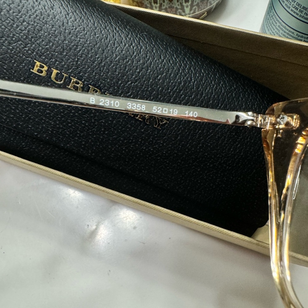 BNIB Burberry Eyeglasses - Picture 14 of 14
